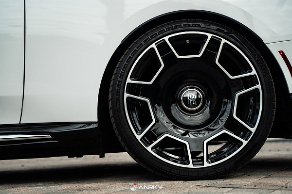 Фото дисков Anrky RF-177 Алмазная проточка на Rolls-Royce Spectre