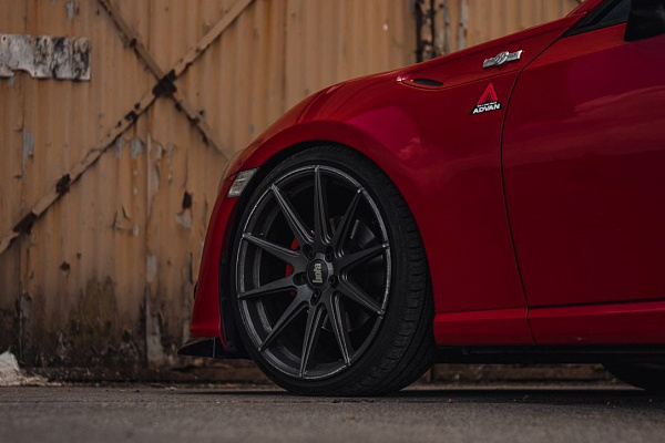 Фото дисков Bola CSR Глянцевый графит на Toyota GT86