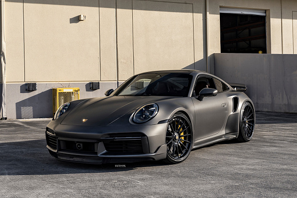 Фото дисков Strasse Wheels SV15 Deep Concave FS Черный глянец на Porsche 911 VIII