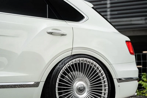 Фото дисков ST Wheels ST5 Полированный лак на Bentley Bentayga
