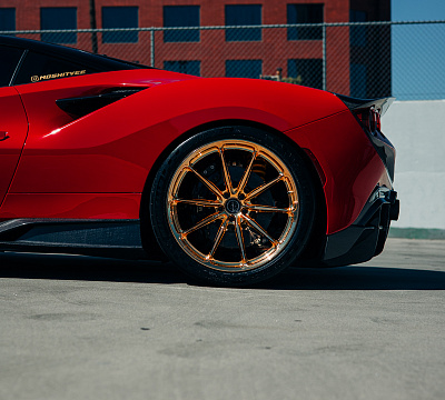 Фото дисков Brixton Forged R11-RS на Ferrari F8