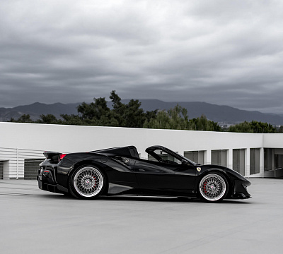 Фото дисков HRE 501 на Ferrari 488