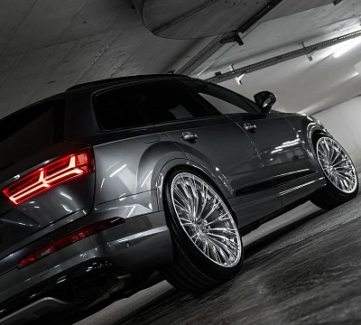 Фото дисков ST Wheels ST11 на Audi Q7 (4M)