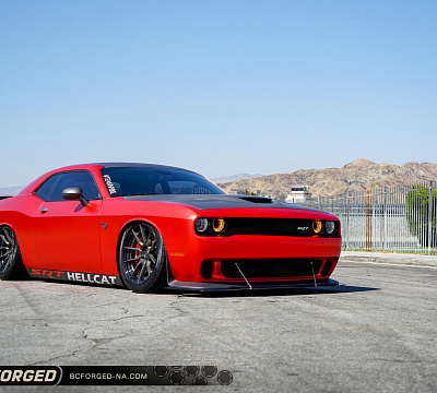Фото дисков BC Forged HCA162 на Dodge Challenger III