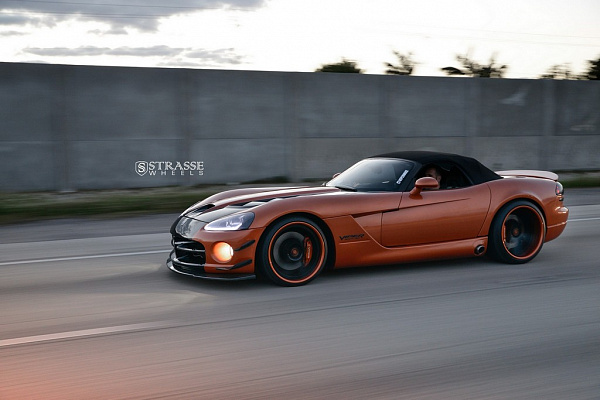 Dodge Viper SRT10