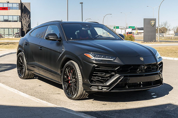 Фото дисков Anrky AN30 Черный сатин на Lamborghini Urus