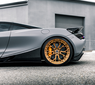 Фото дисков Brixton Forged PF10 на McLaren 720S