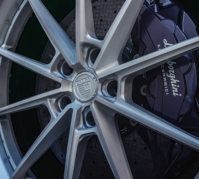 Фото дисков Anrky AN38 на Lamborghini Urus
