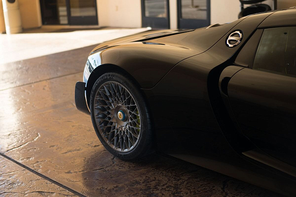 Фото дисков HRE 501M Сатиновый тонированный лак на Porsche 918 Spyder