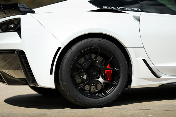 Фото дисков BC Forged RZ05 Черный сатин на Chevrolet Corvette C7