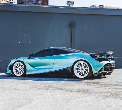 Фото дисков Brixton Forged PF10 на McLaren 720S