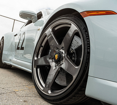 Фото дисков HRE 527M на Porsche 911 VIII