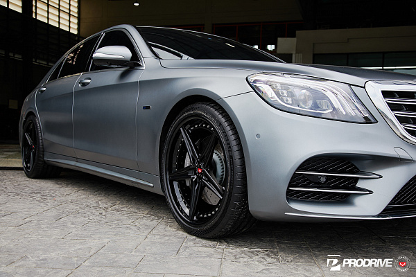 Фото дисков Vossen M-X5 (3-Piece) Черный сатин на Mercedes-Benz S-Class (W222, C217)