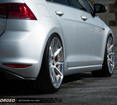 Фото дисков BC Forged HCA382 на Volkswagen Golf VII