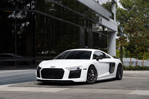 Фото дисков Brixton Forged PF10 Черный сатин на Audi R8 (4S)