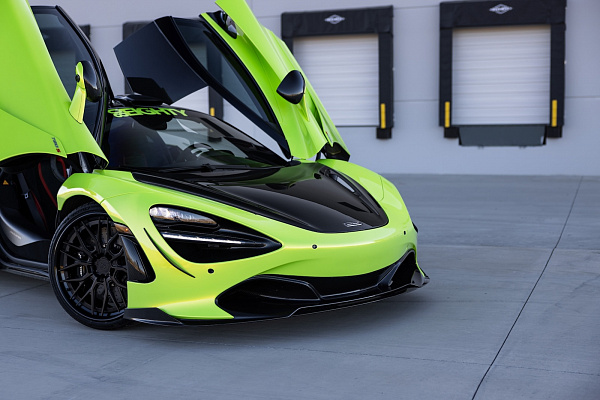 Фото дисков Strasse Wheels SV10M Deep Concave FS Черный сатин на McLaren 720S