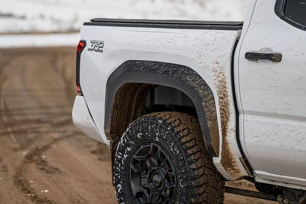 Фото дисков Black Rhino GUARD Черный матовый на  Toyota Tacoma IV