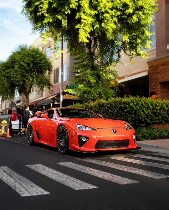 Фото дисков HS1 Черный глянец на Lexus LFA