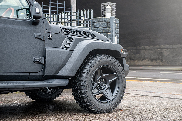 Фото дисков Kahn Mondial Heavy Duty RS Черный матовый на Jeep Wrangler IV (JL)