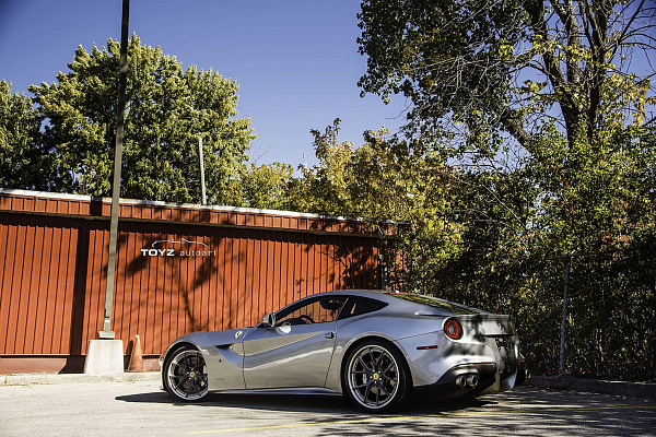 Фото дисков HRE S101 Глянцевый тонированный лак на Ferrari F12