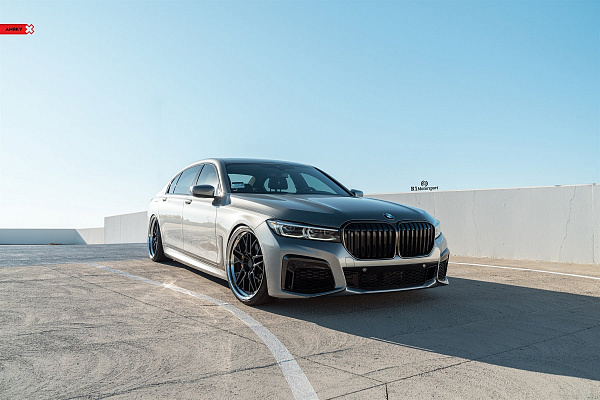 Фото дисков Anrky RS2 Черный сатин на BMW 7 (G11/G12)