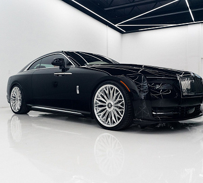 Фото дисков 1886 Wheels G015 на Rolls-Royce Spectre