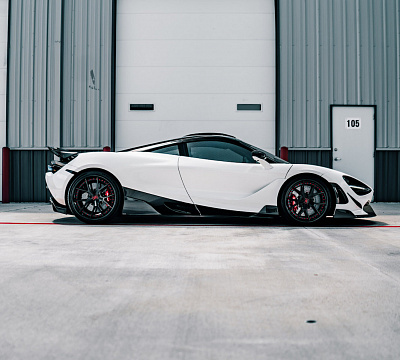Фото дисков Strasse Wheels SM5R Deep Concave FS на McLaren 720S