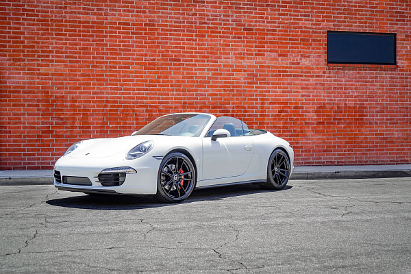 Фото дисков HRE FF04 Черный глянец на Porsche 911 VII
