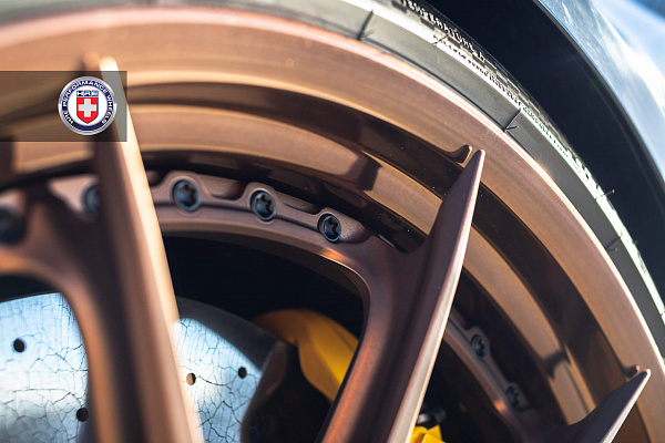 Фото дисков HRE S104SC Глянцевая бронза на Porsche 911 VIII