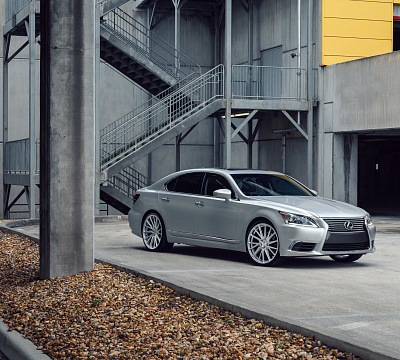 Фото дисков Vossen HF-4T на Lexus LS IV
