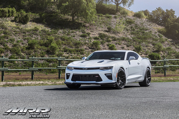 Фото дисков MRR FS01 Черный глянец на Chevrolet Camaro VI