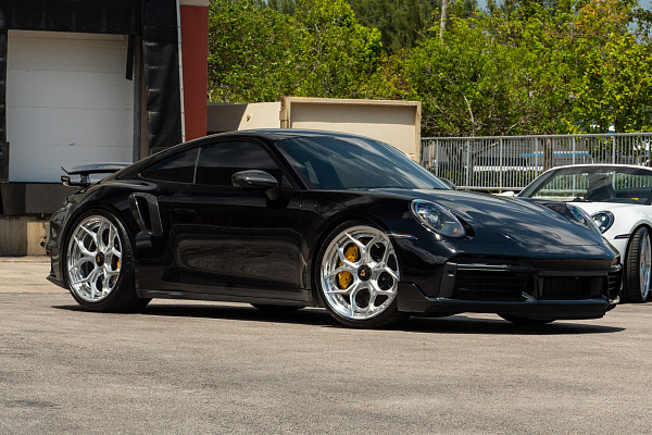 Фото дисков HRE S111SC Глянцевый лак на Porsche 911 VIII
