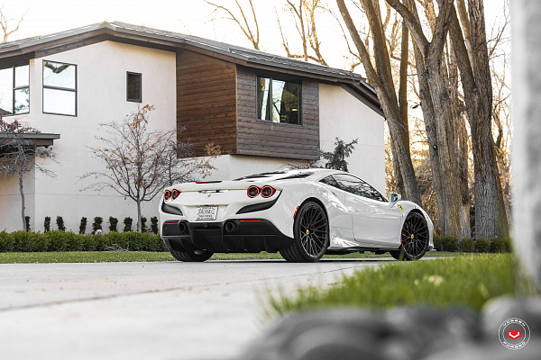 Фото дисков Vossen EVO-6TR Черный сатин на Ferrari F8