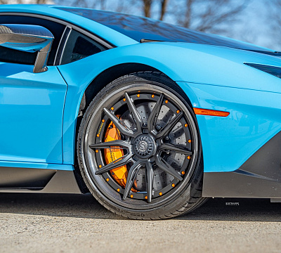 Фото дисков Strasse Wheels SV5-RS Performance на Lamborghini Aventador