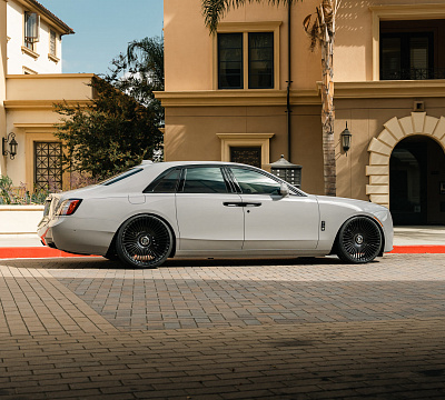 Фото дисков Vossen S17-16 на Rolls-Royce Ghost II