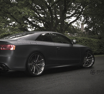 Фото дисков HRE P104 на Audi A/S/RS 5 (8T)