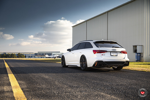 Фото дисков Vossen S17-04 Черный глянец на Audi A/RS 6 (C8)