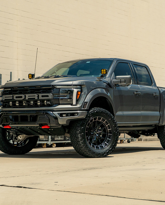 Фото дисков HFX-1 (6-Lug) Черный глянец на Ford F-150 XIV