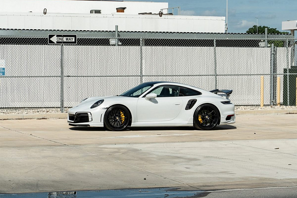 Фото дисков Anrky AN33 Черный сатин на Porsche 911 VIII