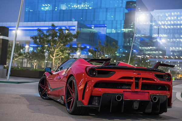 Фото дисков Savini SV71 Красный глянец на Ferrari 488