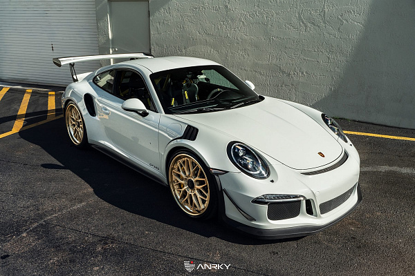Фото дисков Anrky RS1 Сатиновое золото на Porsche 911 VII