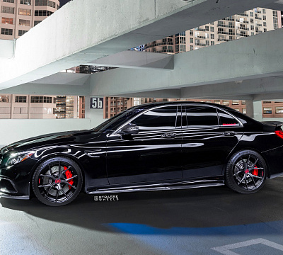 Фото дисков Strasse Wheels SM5R Deep Concave Monoblock на Mercedes-Benz C-Class (W205)