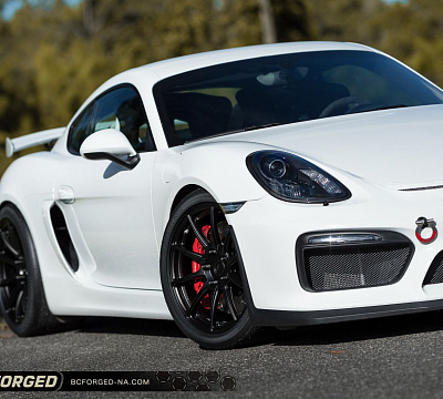 Фото дисков BC Forged RZ10 на Porsche Cayman II