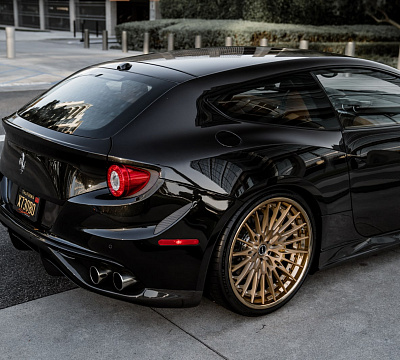 Фото дисков Brixton Forged HS1 на Ferrari FF