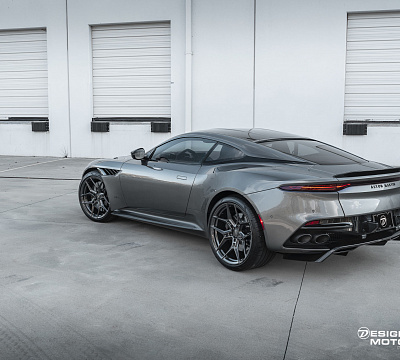 Фото дисков Vossen EVO-4 на Aston Martin DBS 3