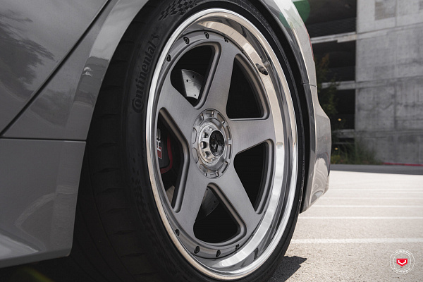 Фото дисков Vossen GEN-01 (3-Piece) Сатиновый лак на Audi A/RS 6 (C8)