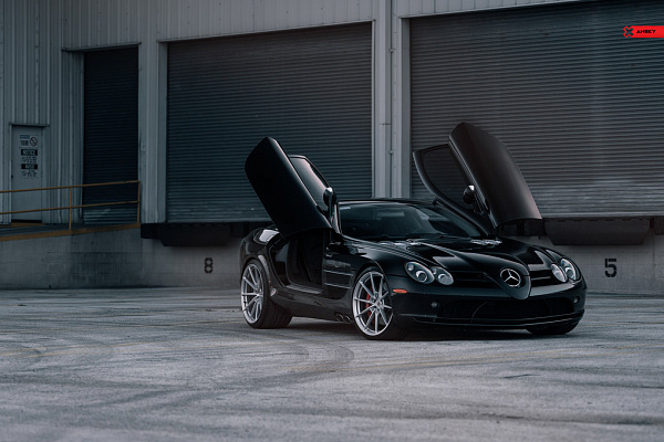 Фото дисков Anrky AN18 Сатиновый лак на Mercedes-Benz SLR McLaren