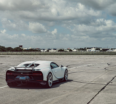 Фото дисков 1886 Wheels S005 на Bugatti Chiron