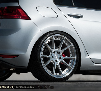Фото дисков BC Forged HCA382 на Volkswagen Golf VII