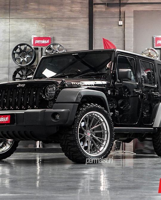 Фото дисков M-X4T (3-Piece) Глянцевый темный лак на Jeep Wrangler III (JK)